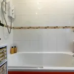 3 Bedroom And Garden In North