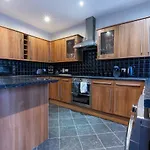 3 Bedroom And Garden In North Bristol