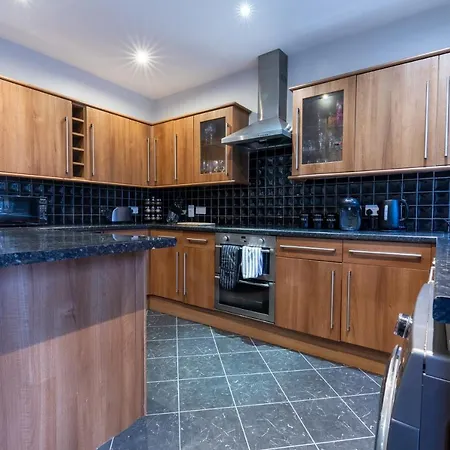 3 Bedroom And Garden In North Bristol