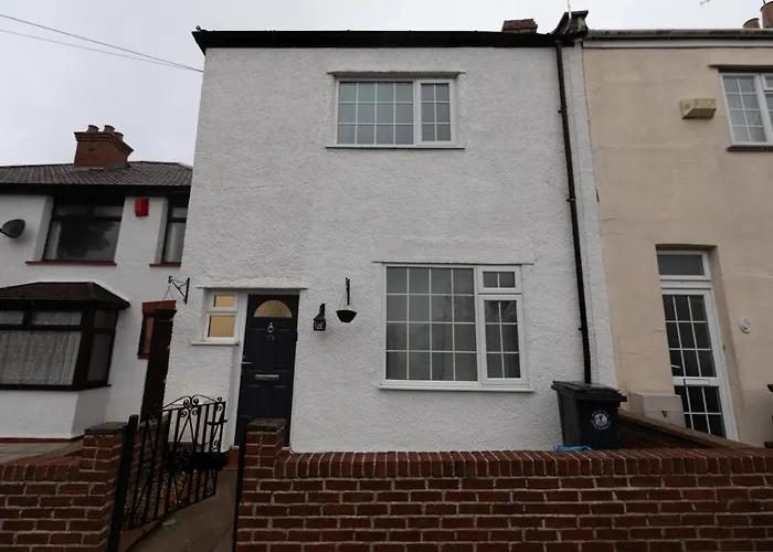 Сasa de vacaciones 3 Bedroom And Garden In North