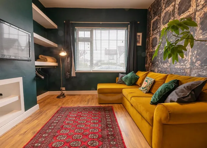 Ferienhaus 3 Bedroom And Garden In North *