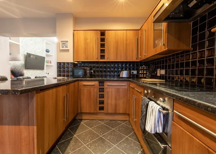 3 Bedroom And Garden In North Bristol